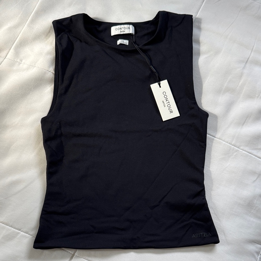 Aritzia Contour Top